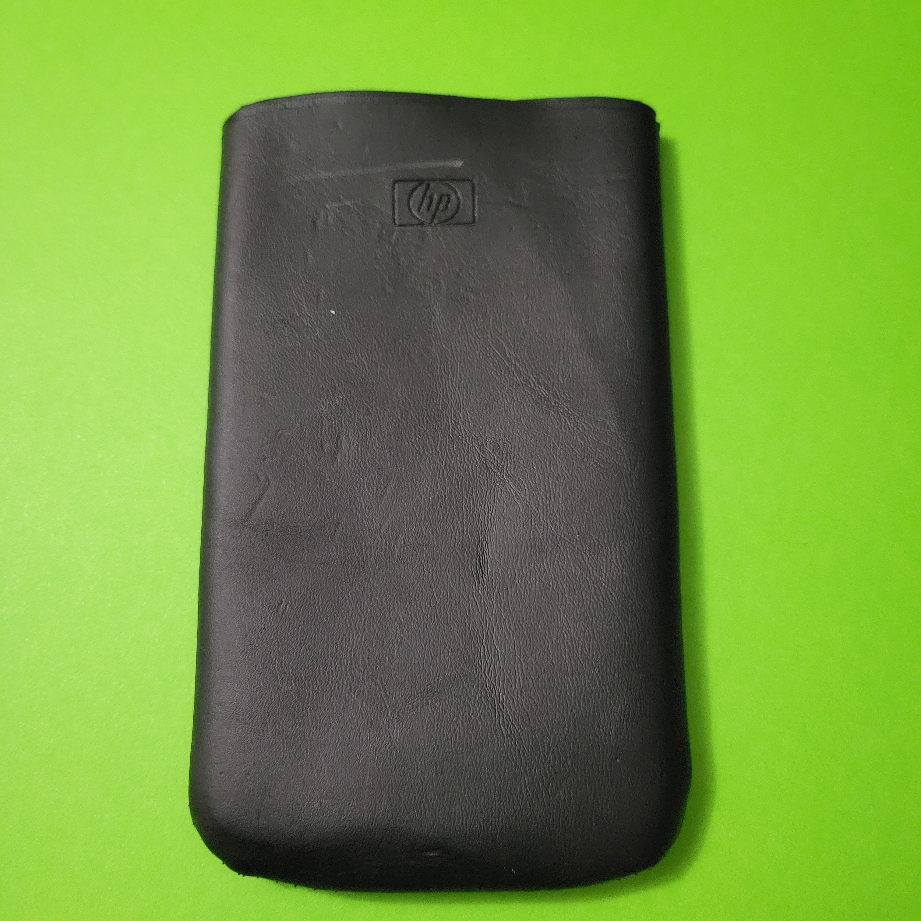 An image of the case of a HP10BII+ financial calulator